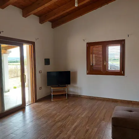 Prázdninový dům Alex Apartment 3 *
