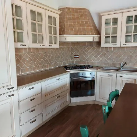 Prázdninový dům Alex Apartment 3 *